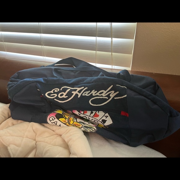 Ed hardy travel bag will be priced at $25 VS bags different colors - Picture 2 of 2